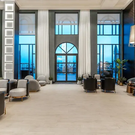 Serenity Queen Hotel-2